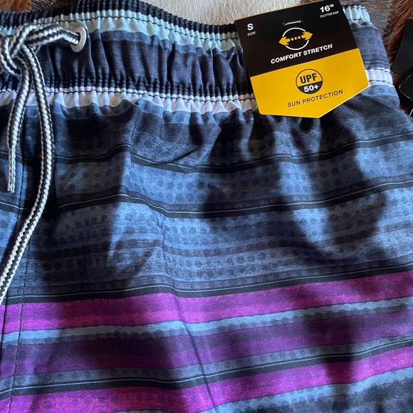 Speedo swim trunks new with tags - Picture 2 of 5